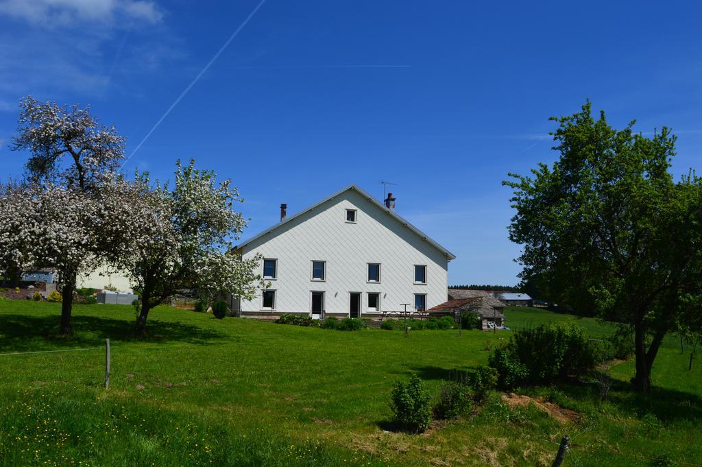 Chambres Et Table D'Hotes La Trottelee Bellefontaine  Zewnętrze zdjęcie